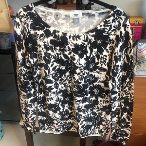 Old Navy Floral Black and White Sweater